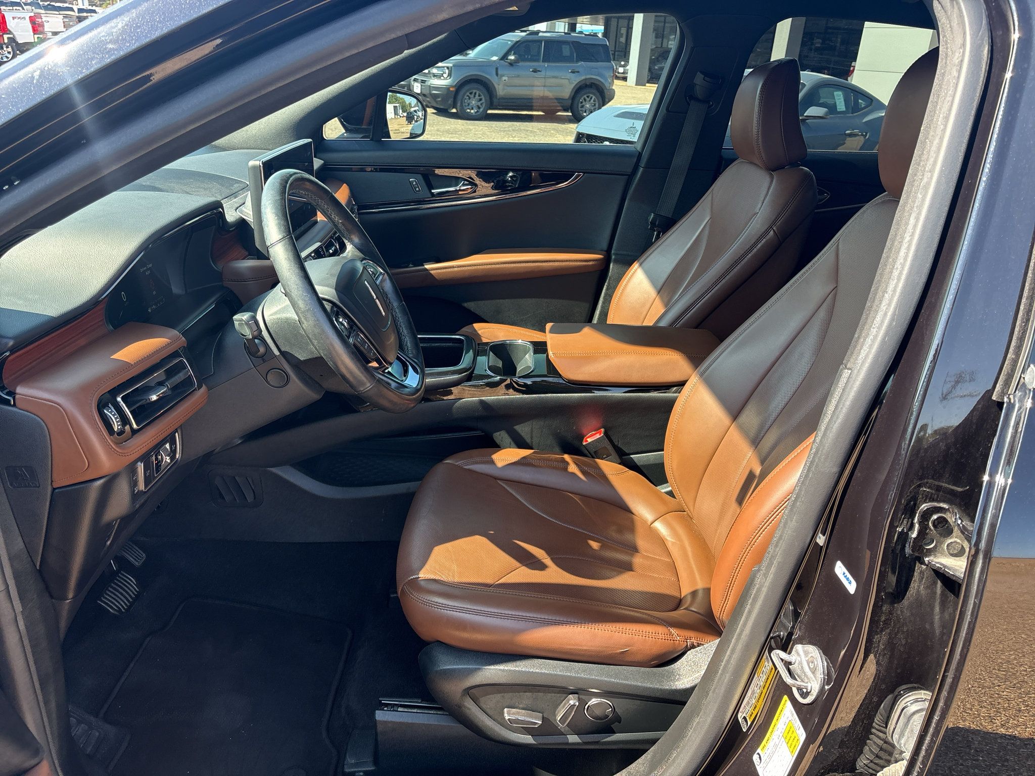 Used 2022 Lincoln Nautilus Reserve FWD image 21