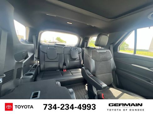 Used 2025 Ford Explorer ST AWD/4WD image 28