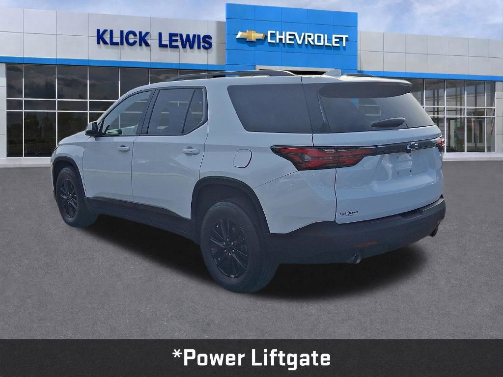 Used 2022 Chevrolet Traverse LT w/ LPO, Black Accent Package AWD/4WD image 5