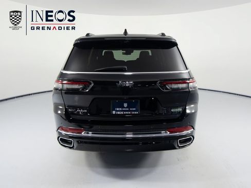 Used 2022 Jeep Grand Cherokee L Overland w/ Luxury Tech Group IV AWD/4WD image 9