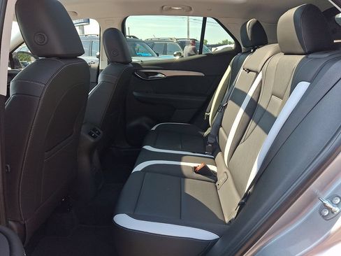 Used 2025 Buick Envision Sport Touring AWD/4WD image 10