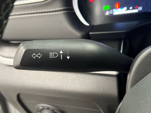Used 2025 Jeep Grand Cherokee Altitude AWD/4WD image 50