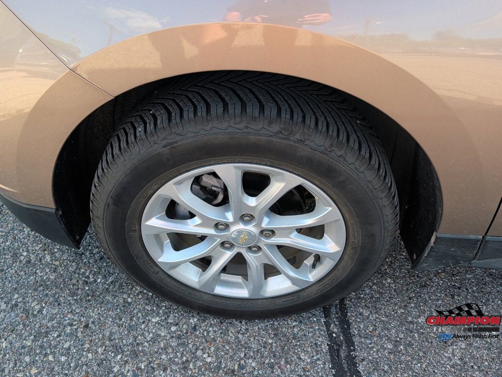 Used 2018 Chevrolet Equinox LT FWD image 11