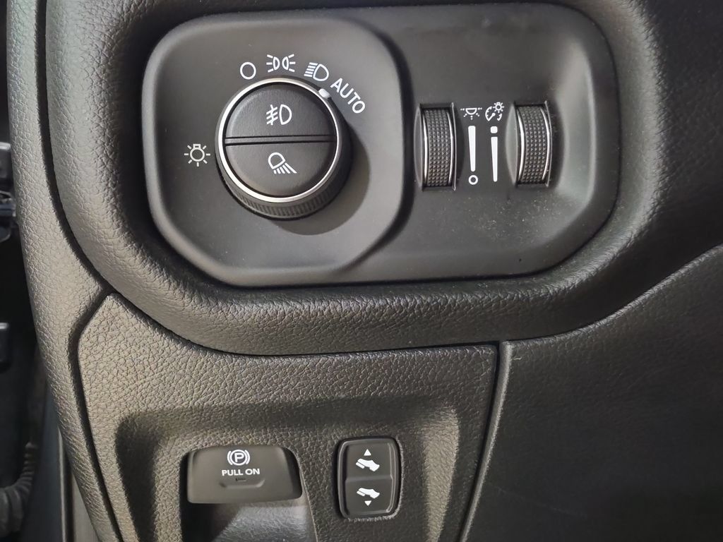 Used 2025 RAM 1500 Lone Star AWD/4WD image 19