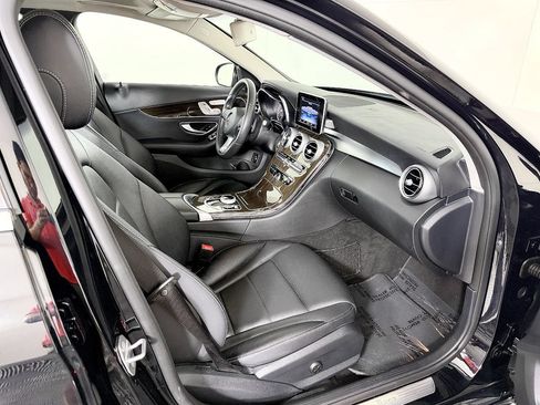 Used 2017 Mercedes-Benz C 300 4MATIC Sedan image 48