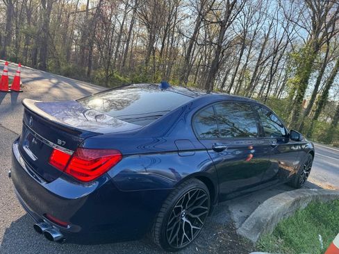 Used 2012 BMW ALPINA B7 xDrive LWB w/ Luxury Rear Seating Pkg image 7