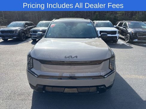 New 2026 Kia EV9 Land w/ Nightfall Edition Package AWD/4WD image 18