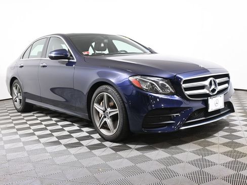 Used 2018 Mercedes-Benz E 300 4MATIC image 9