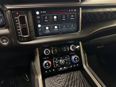 Used 2022 GMC Yukon Denali AWD/4WD image 28
