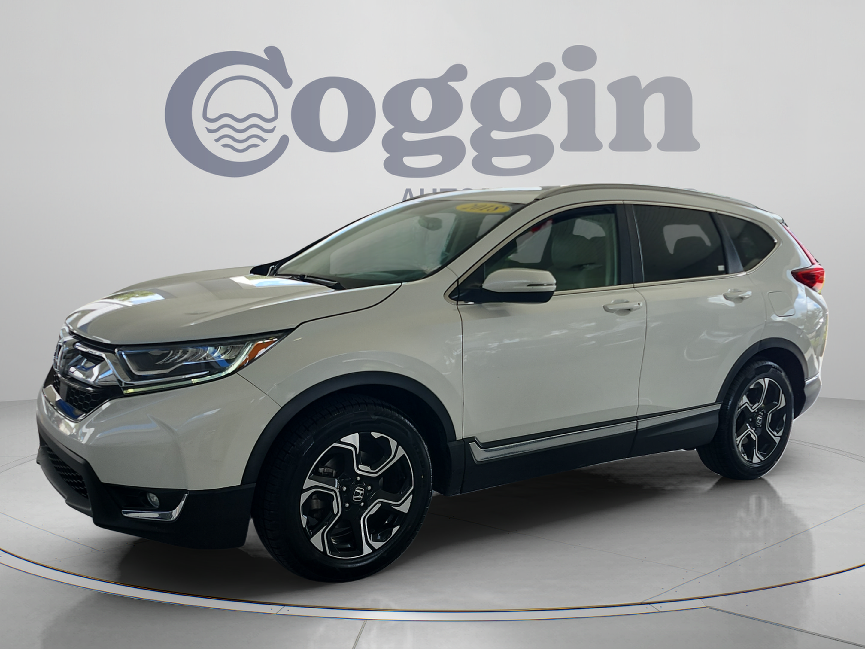 Used 2018 Honda CR-V Touring image 1