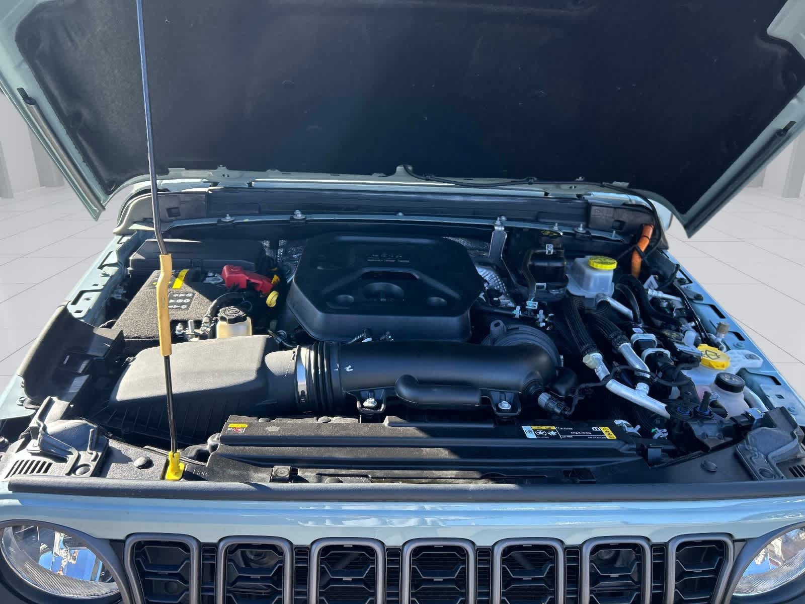 Used 2024 Jeep Wrangler Unlimited w/ Dual Top Group AWD/4WD image 14