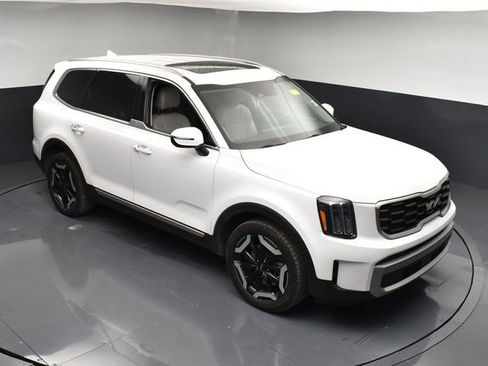 Used 2023 Kia Telluride S w/ S Sunroof Package image 44