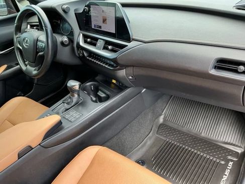 Used 2023 Lexus UX 250h FWD w/ Accessory Package (Z2) image 19