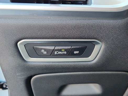 Used 2025 BMW X7 xDrive40i w/ M Sport Package image 22