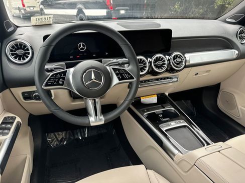 New 2026 Mercedes-Benz GLB 250 image 25