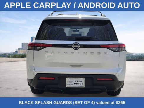 Used 2025 Nissan Pathfinder SV image 4