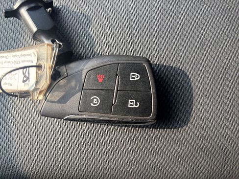 Used 2025 Chevrolet Equinox LT FWD image 22