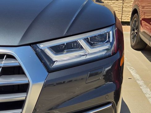 Used 2019 Audi Q5 2.0T Premium Plus w/ Premium Plus Package AWD/4WD image 16