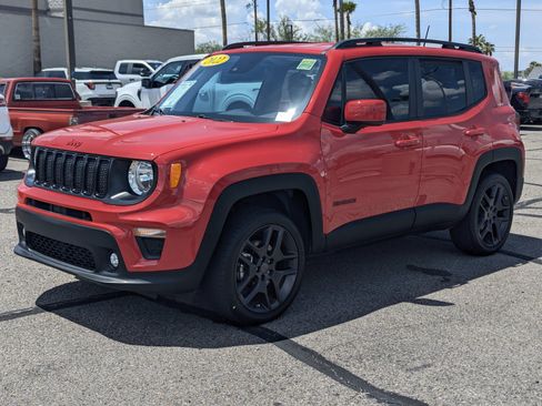 Used 2022 Jeep Renegade Latitude w/ Convenience Group AWD/4WD image 5