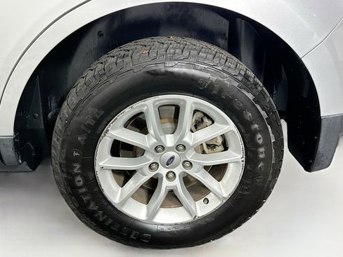 Used 2014 Ford Edge SE image 11