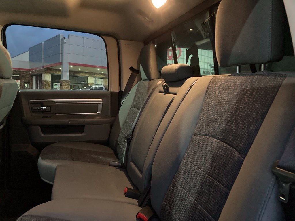 Used 2018 RAM 2500 Big Horn AWD/4WD image 9