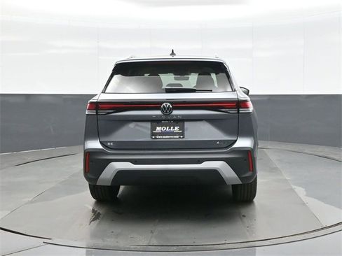 New 2026 Volkswagen Tiguan SE image 6