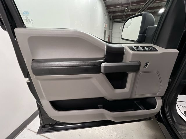 Used 2017 Ford F150 XLT AWD/4WD image 19