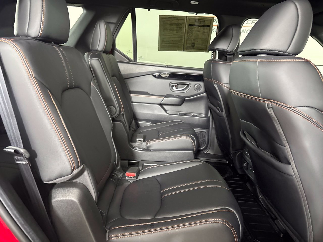 Used 2025 Honda Pilot TrailSport image 31