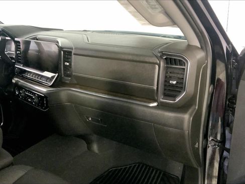 Used 2023 Chevrolet Silverado 1500 LT AWD/4WD image 16