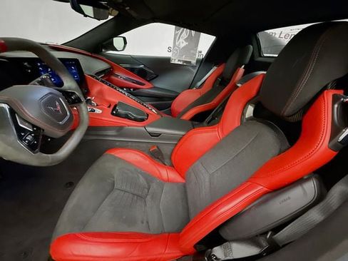 Used 2024 Chevrolet Corvette Stingray Premium Conv w/ Z51 Performance Package RWD image 22