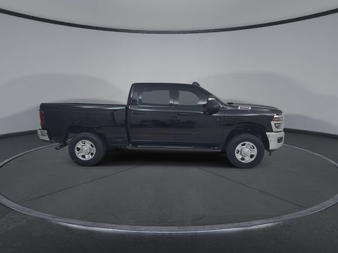 New 2026 RAM 2500 Tradesman AWD/4WD image 17