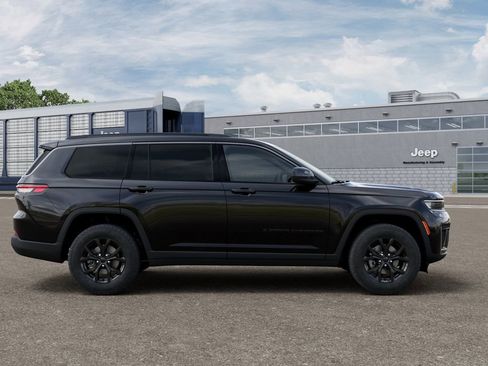 New 2026 Jeep Grand Cherokee L 4WD image 21