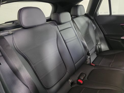 Certified 2025 Mercedes-Benz GLC 300 image 24