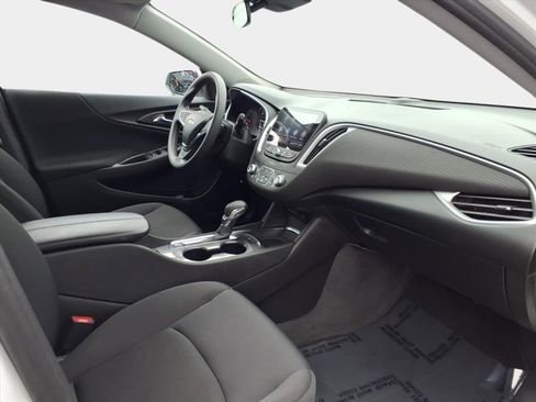 Used 2023 Chevrolet Malibu LT image 21