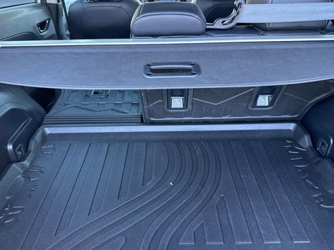 Certified 2025 Subaru Crosstrek 2.5i Limited w/ Crosstrek Mirror Package image 18