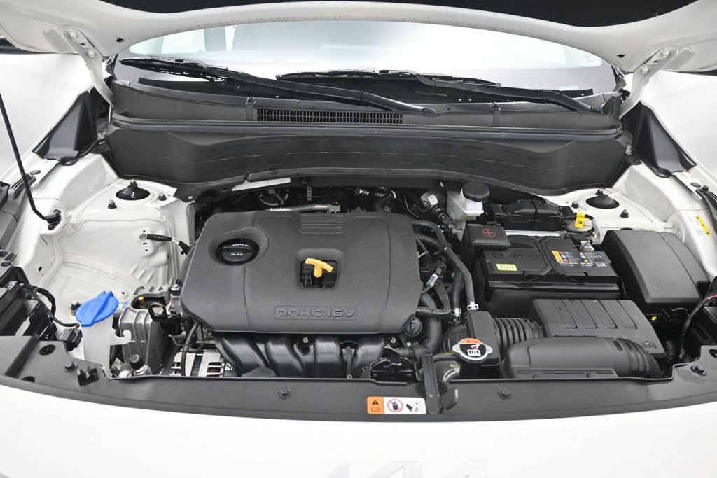 Certified 2025 Kia Seltos S FWD image 12