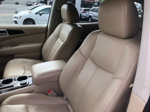 Used 2013 Nissan Pathfinder SL w/ SL Premium Pkg image 16