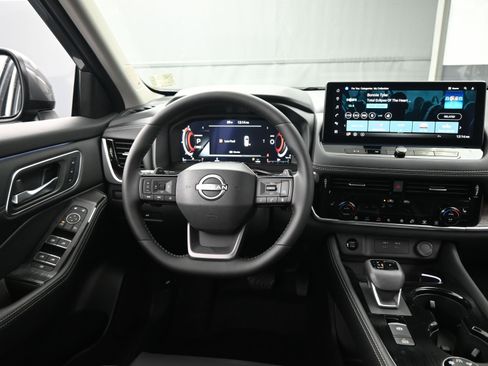 New 2026 Nissan Rogue Platinum w/ Platinum Premium Package image 13