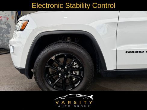 Used 2022 Jeep Grand Cherokee Laredo X image 42