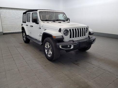 Used 2020 Jeep Wrangler Unlimited Sahara AWD/4WD image 13