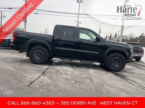 Used 2025 Nissan Frontier PRO-4X w/ Pro Convenience Package image 6