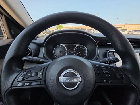 Used 2025 Nissan Kicks Play S FWD image 25