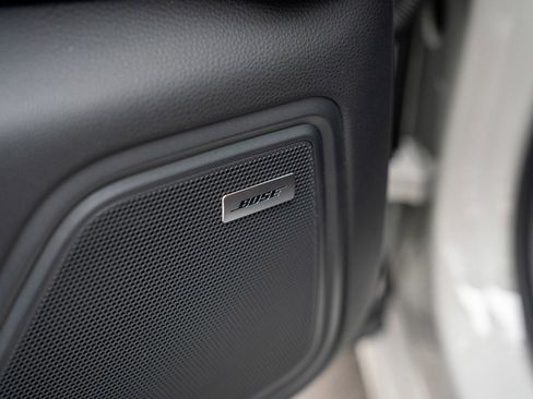 New 2026 Porsche Macan image 11