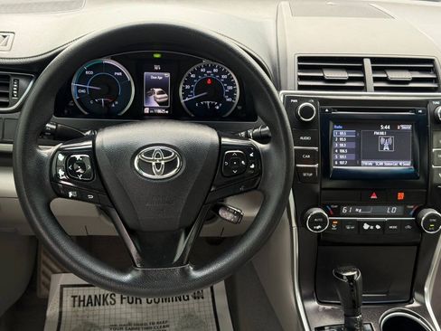 Used 2016 Toyota Camry LE FWD image 16