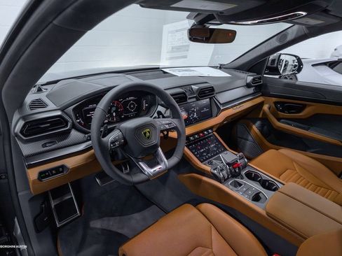 Used 2025 Lamborghini Urus S AWD/4WD image 26