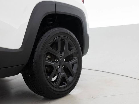 Used 2018 Jeep Renegade Altitude w/ UConnect 8.4 Nav Group AWD/4WD image 20
