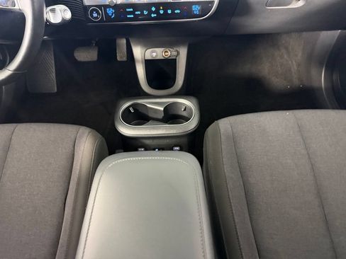 Used 2024 Hyundai Ioniq 5 SEL RWD image 17