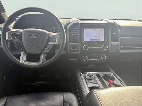 Used 2021 Ford Expedition XLT RWD image 10