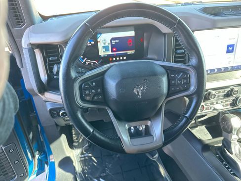 Used 2022 Ford Bronco Wildtrak image 14