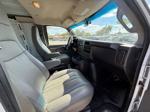 Used 2019 Chevrolet Express 2500 w/ Driver Convenience Package image 17